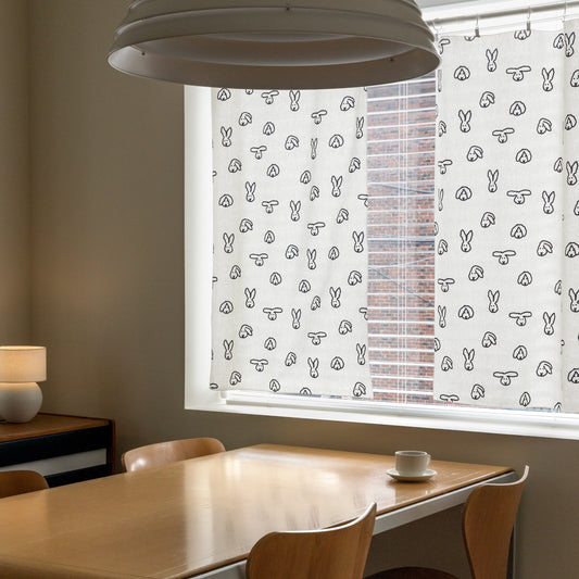 BUNNY BUNNY WINDOW CURTAIN