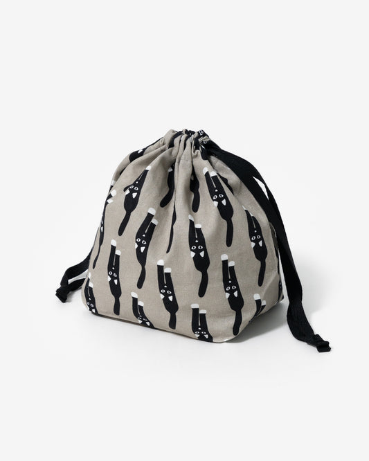 CAT COMING STRING POUCH - GREY