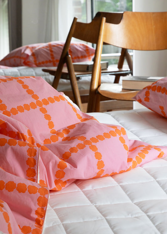 BLOSSOM CHECK CORAL SUMMER COMFORTER