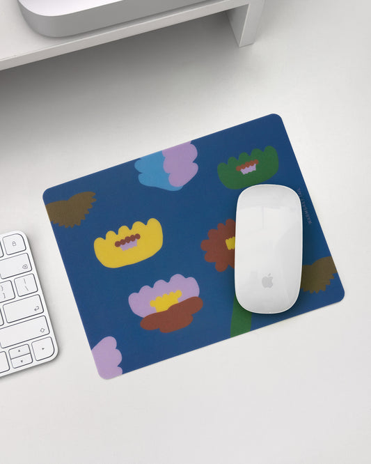 FLOWERS MOUSE PAD