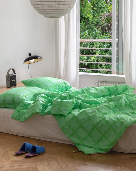 BLOSSOM CHECK MELON SODA MODAL SUMMER COMFORTER
