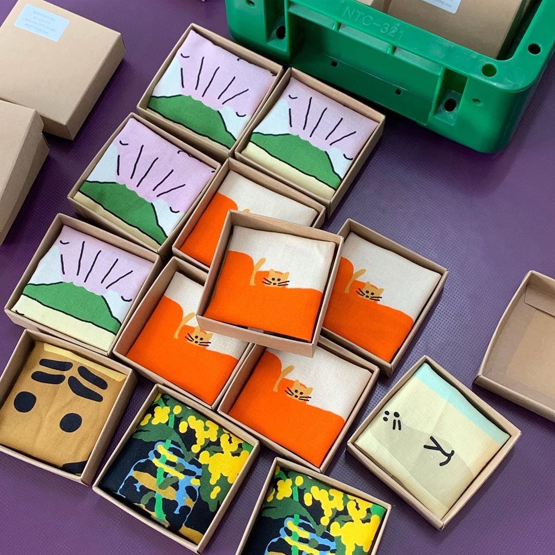 VOLCANO WATCHING TINY FABRIC