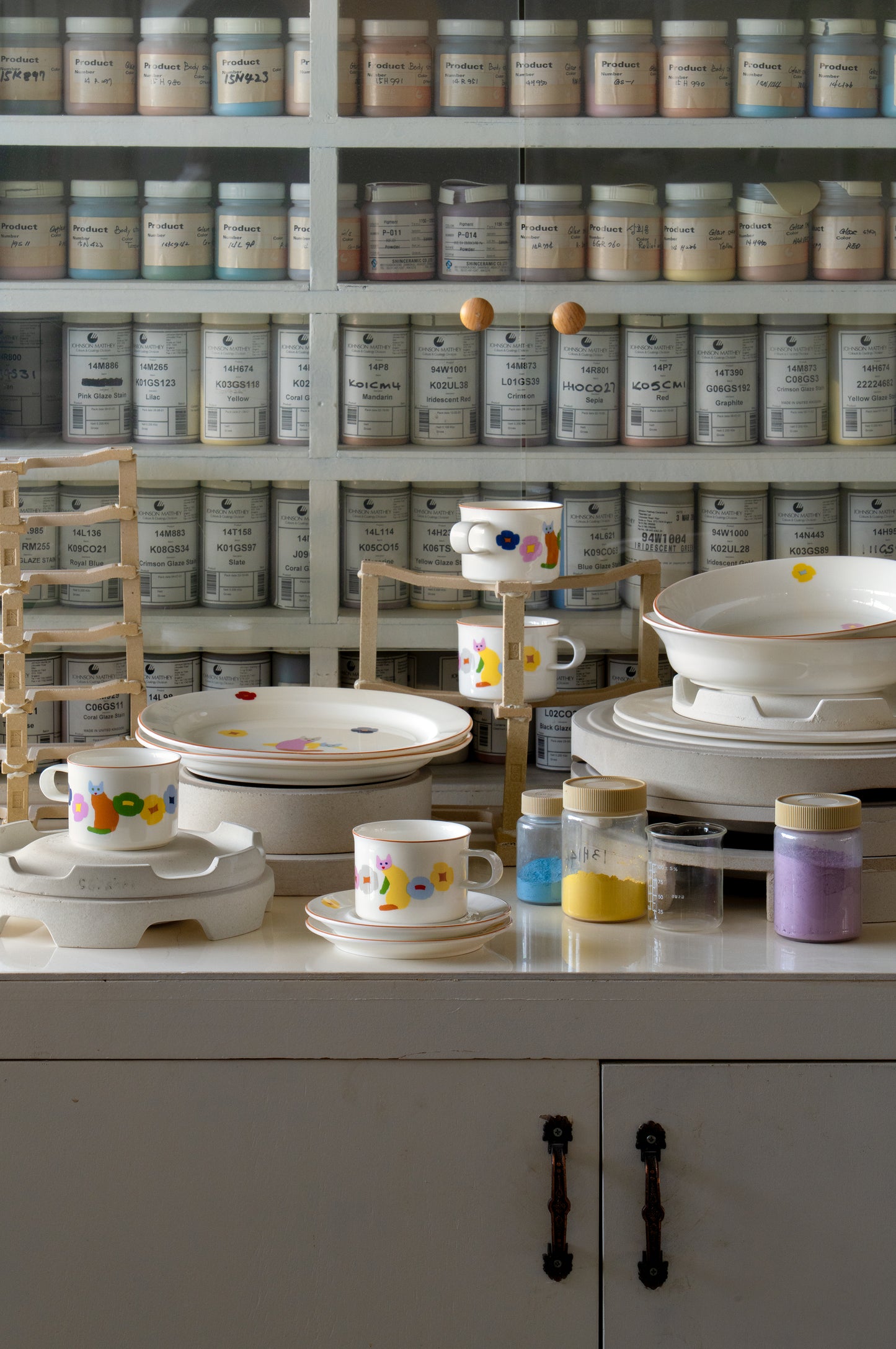 CATS & FLOWERS OVAL PLATE