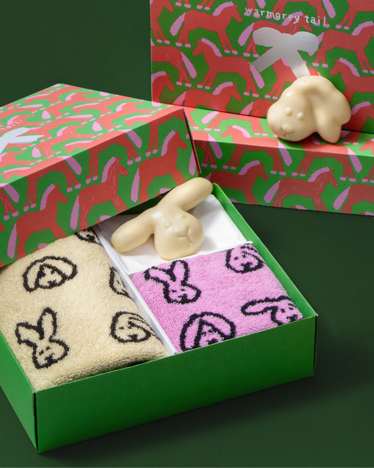 RELIEF SOAP & TOWEL SET - TRIO