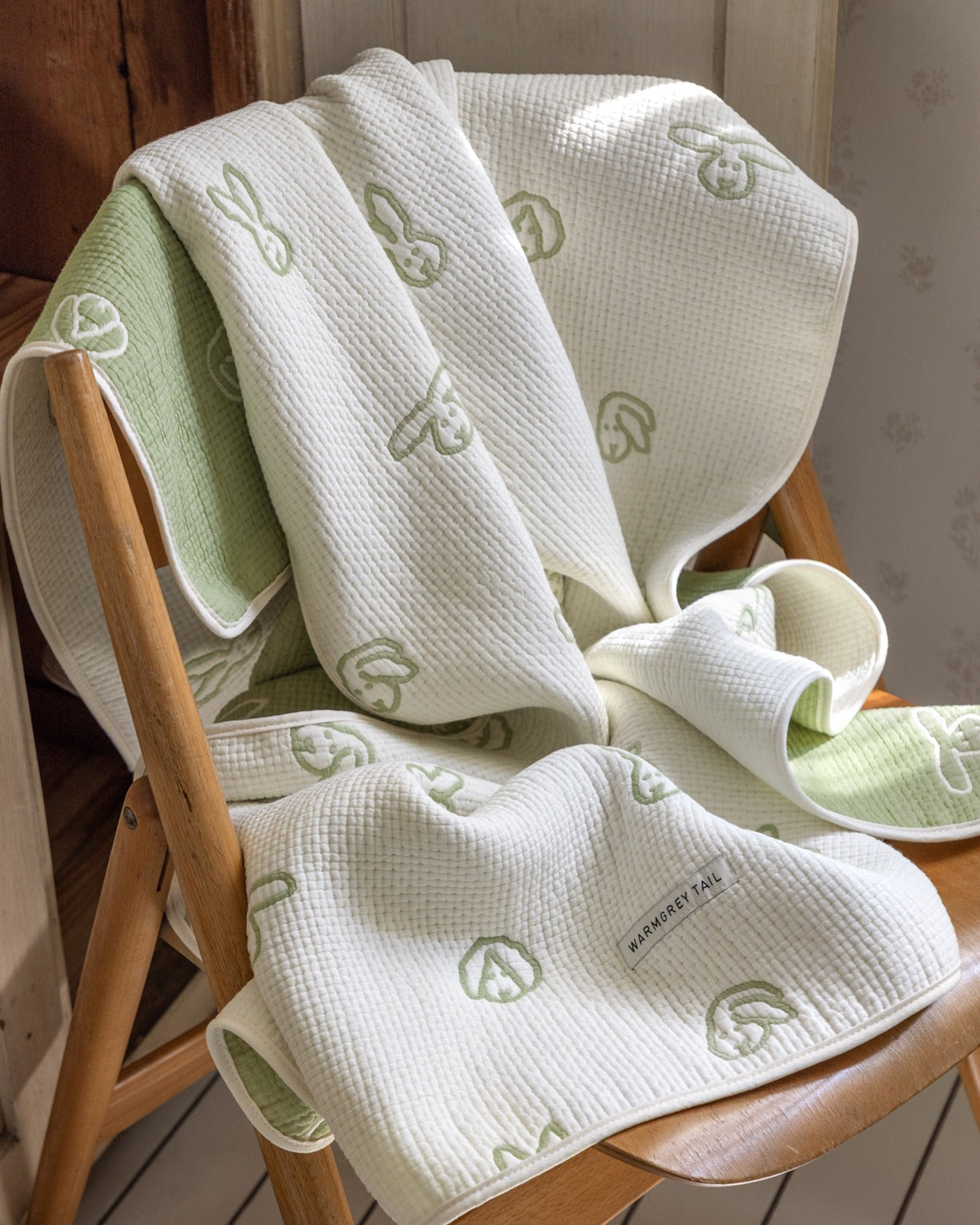 BUNNY BUNNY COTTON MODAL BLANKET - MOSS GREEN