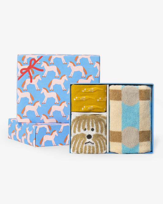FACE TOWEL + HAND TOWEL + SOCKS GIFT SET
