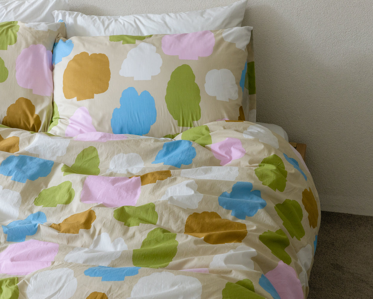 FOREST FOUR SEASONS COMFORTER