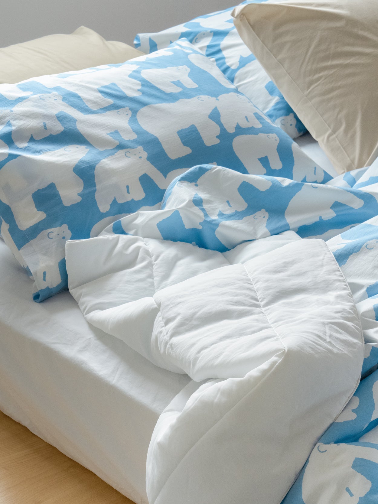 POLAR BEARS BLUE PILLOW CASE (2size)