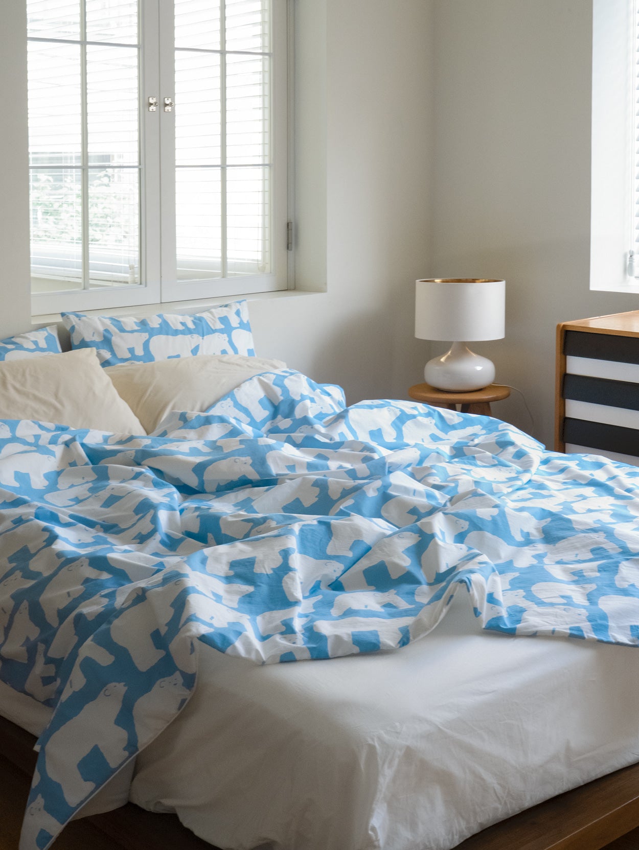 POLAR BEARS BLUE PILLOW CASE (2size)