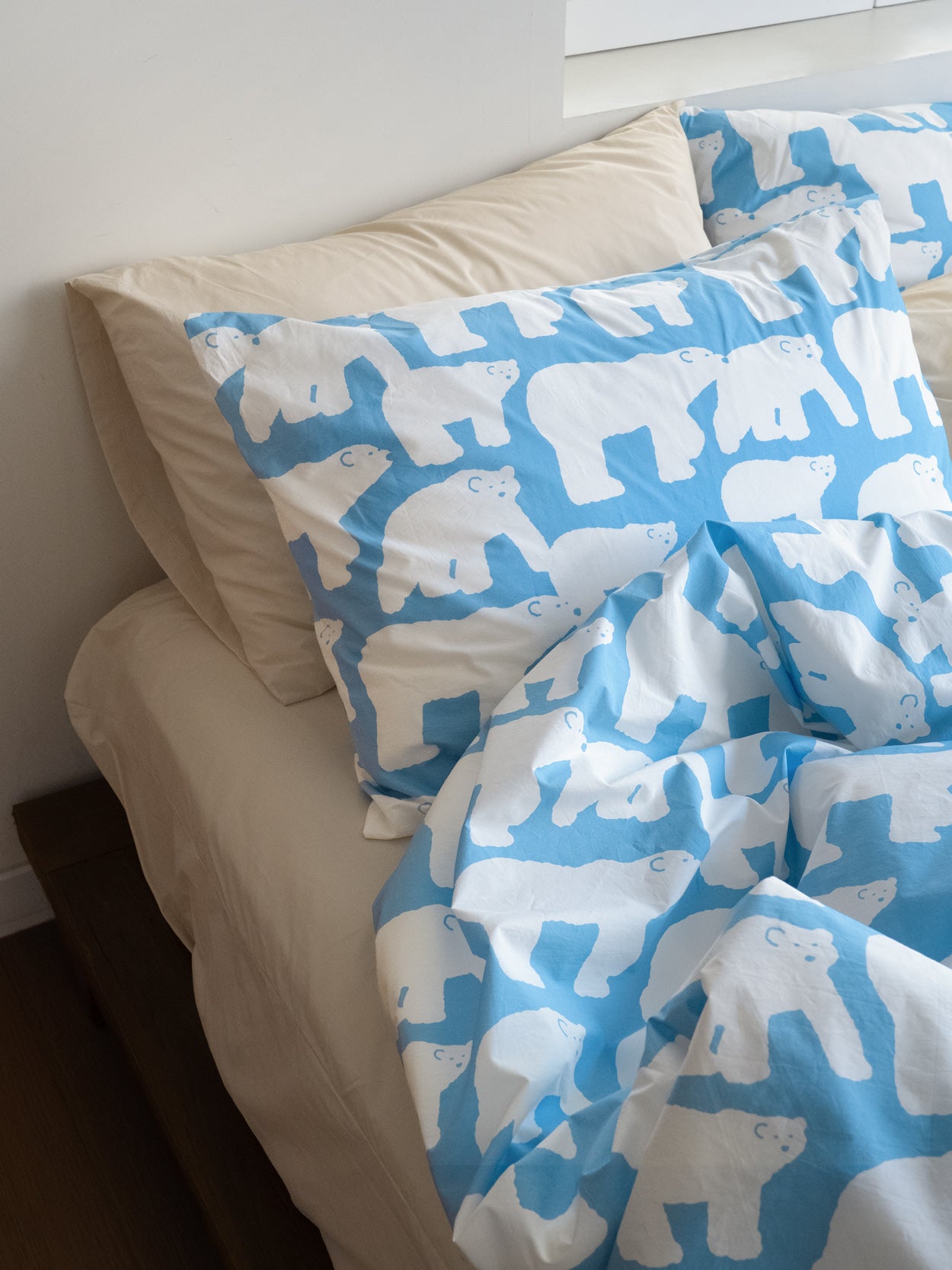 POLAR BEARS BLUE PILLOW CASE (2size)