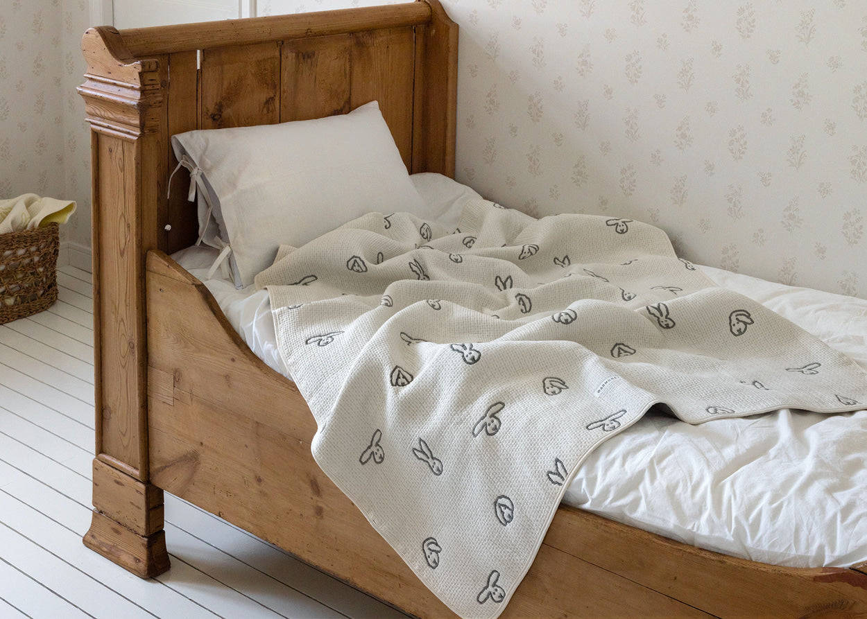 BUNNY BUNNY COTTON MODAL BLANKET - WARMGREY