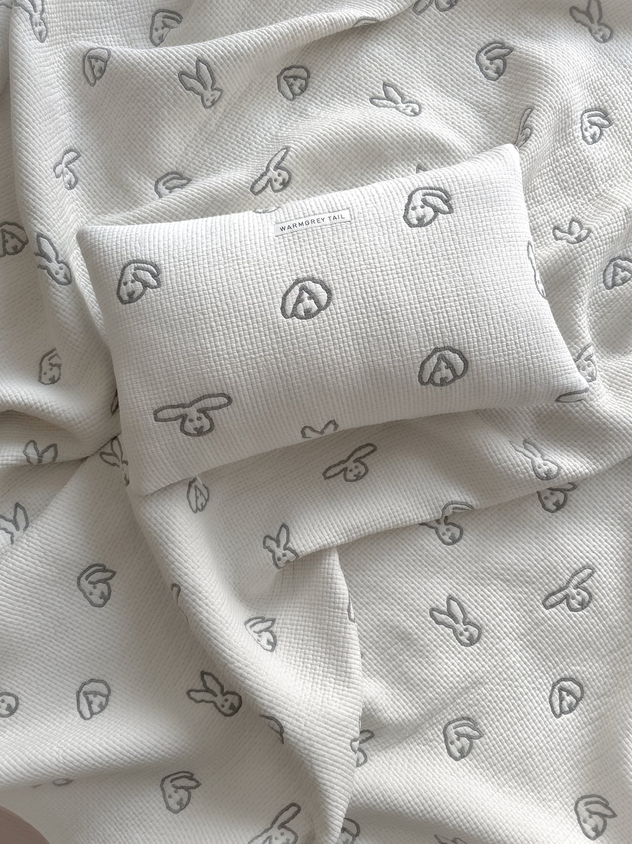 BUNNY BUNNY COTTON MODAL BLANKET - WARMGREY