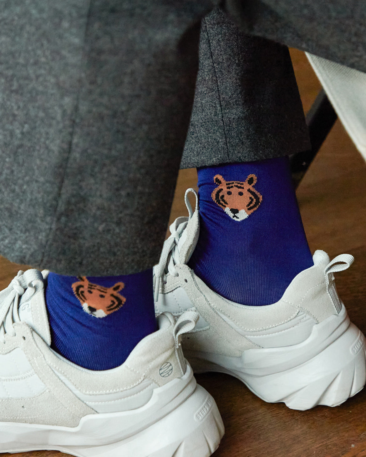 MEET TIGER SOCKS - BLUE