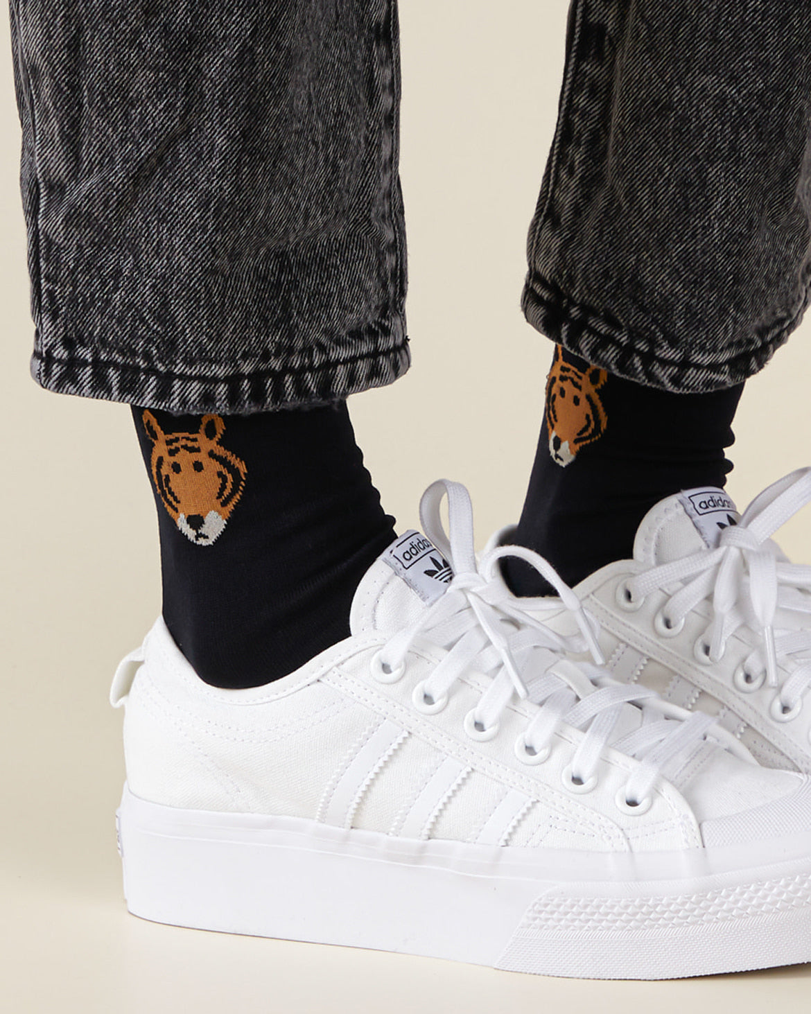 MEET TIGER SOCKS - BLACK