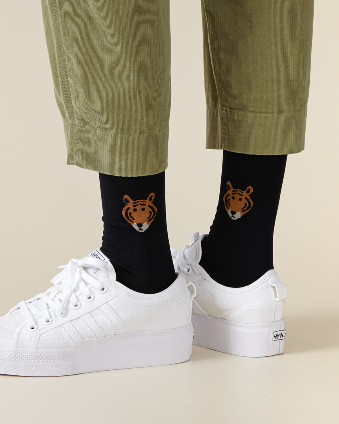 MEET TIGER SOCKS - BLACK