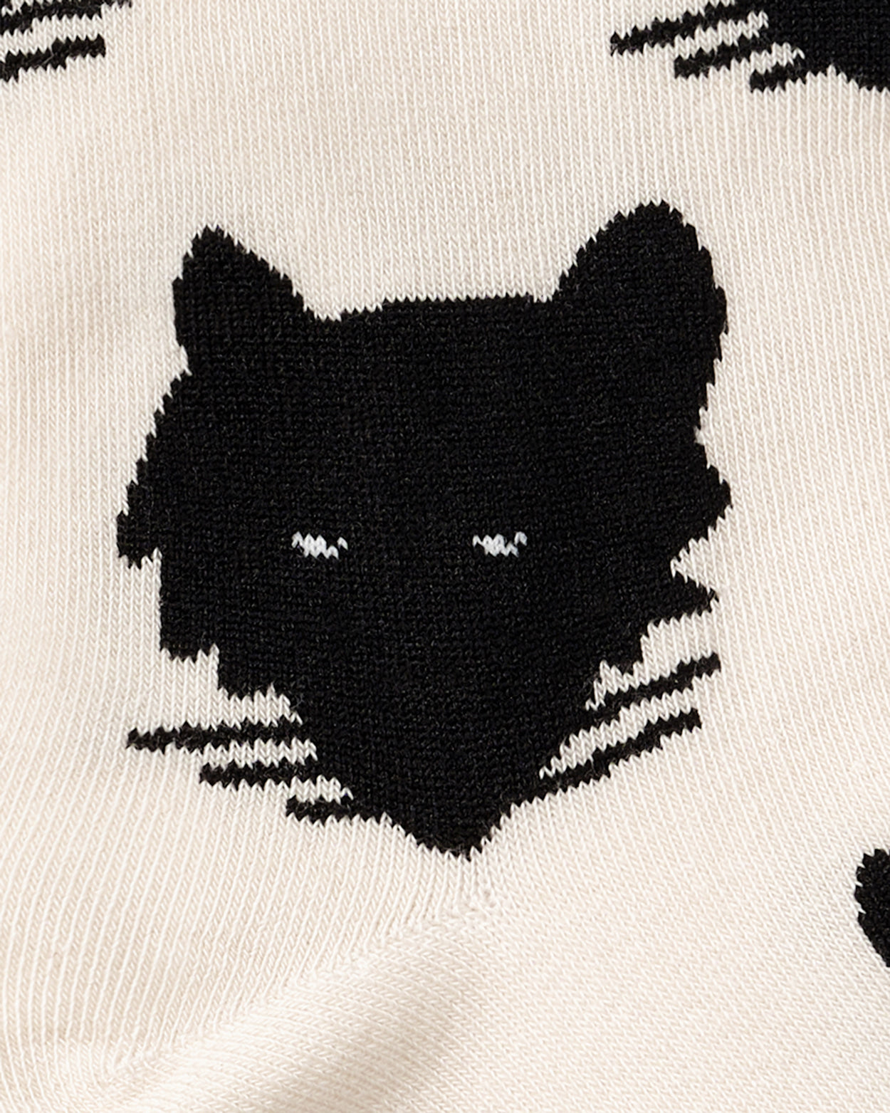 WOLF SOCKS - CREAM WHITE