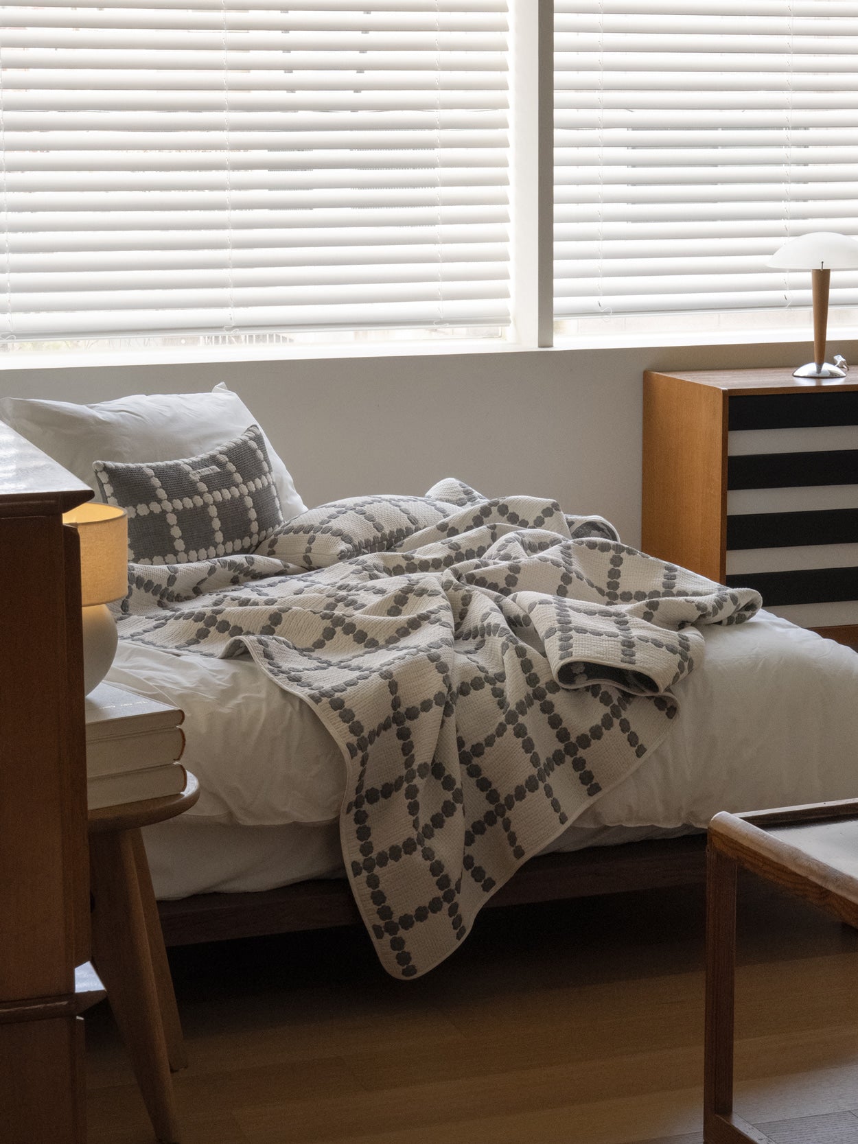 BLOSSOM CHECK COTTON MODAL CUSHION & PILLOW CASE - WARMGREY (2colors)