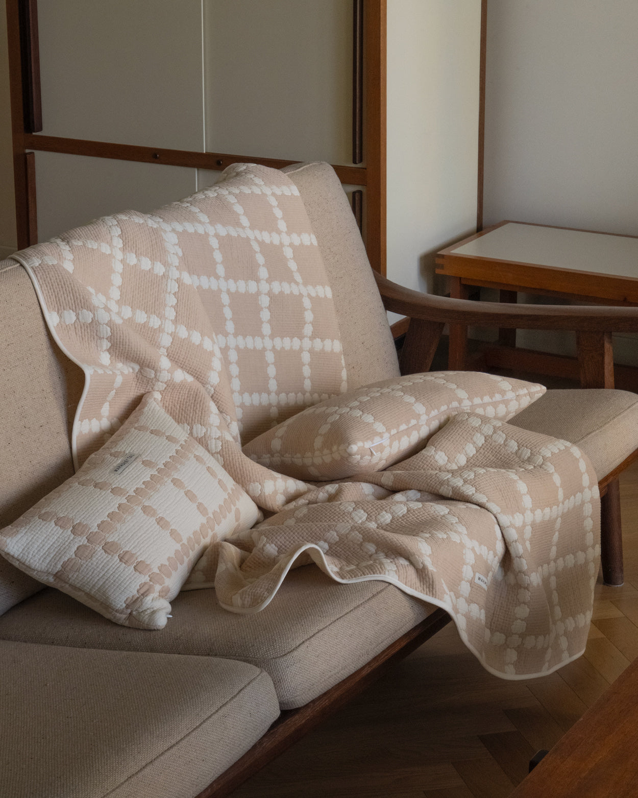 BLOSSOM CHECK COTTON MODAL CUSHION & PILLOW CASE - BEIGE (2colors)