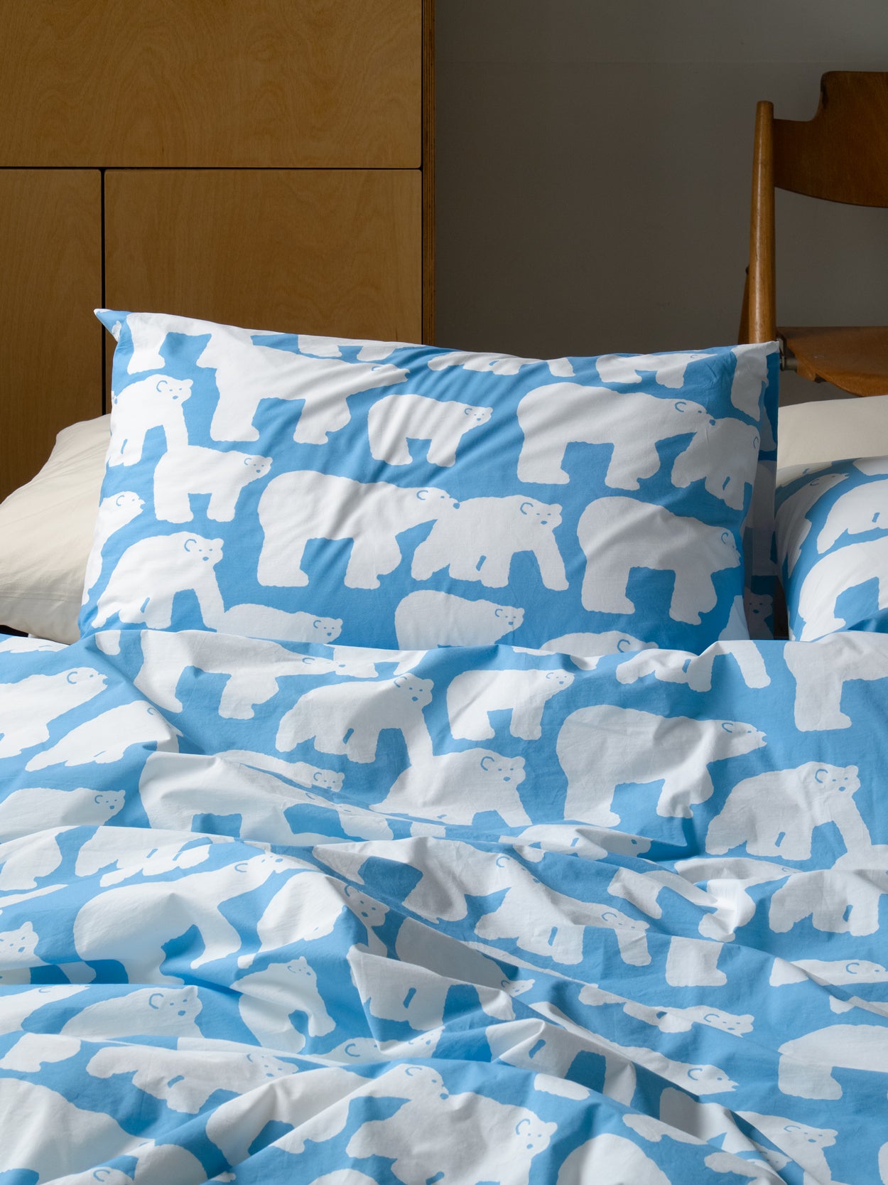 POLAR BEARS BLUE PILLOW CASE (2size)