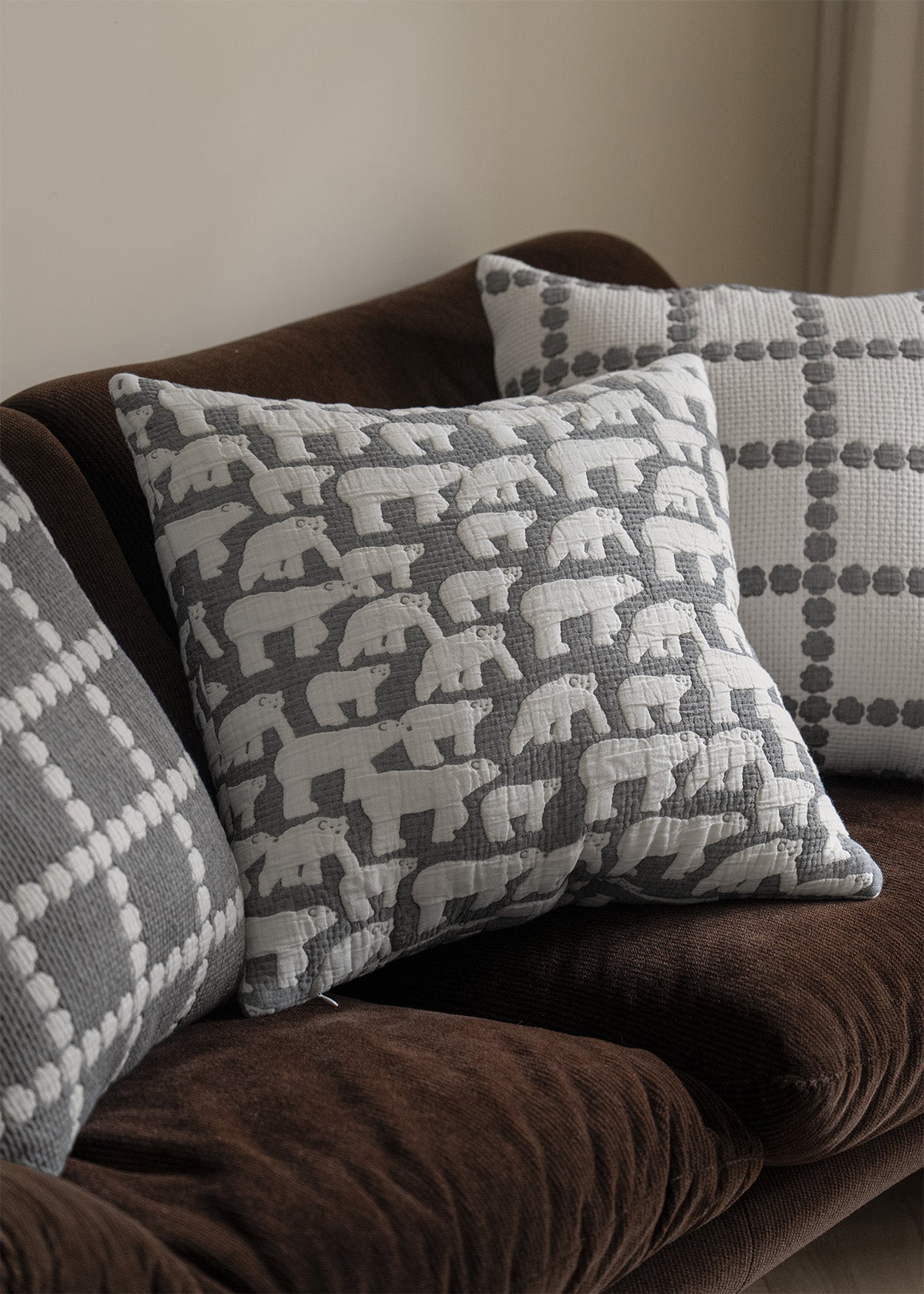 BLOSSOM CHECK CUSHION COVER 5050 - WARMGREY (2colors)