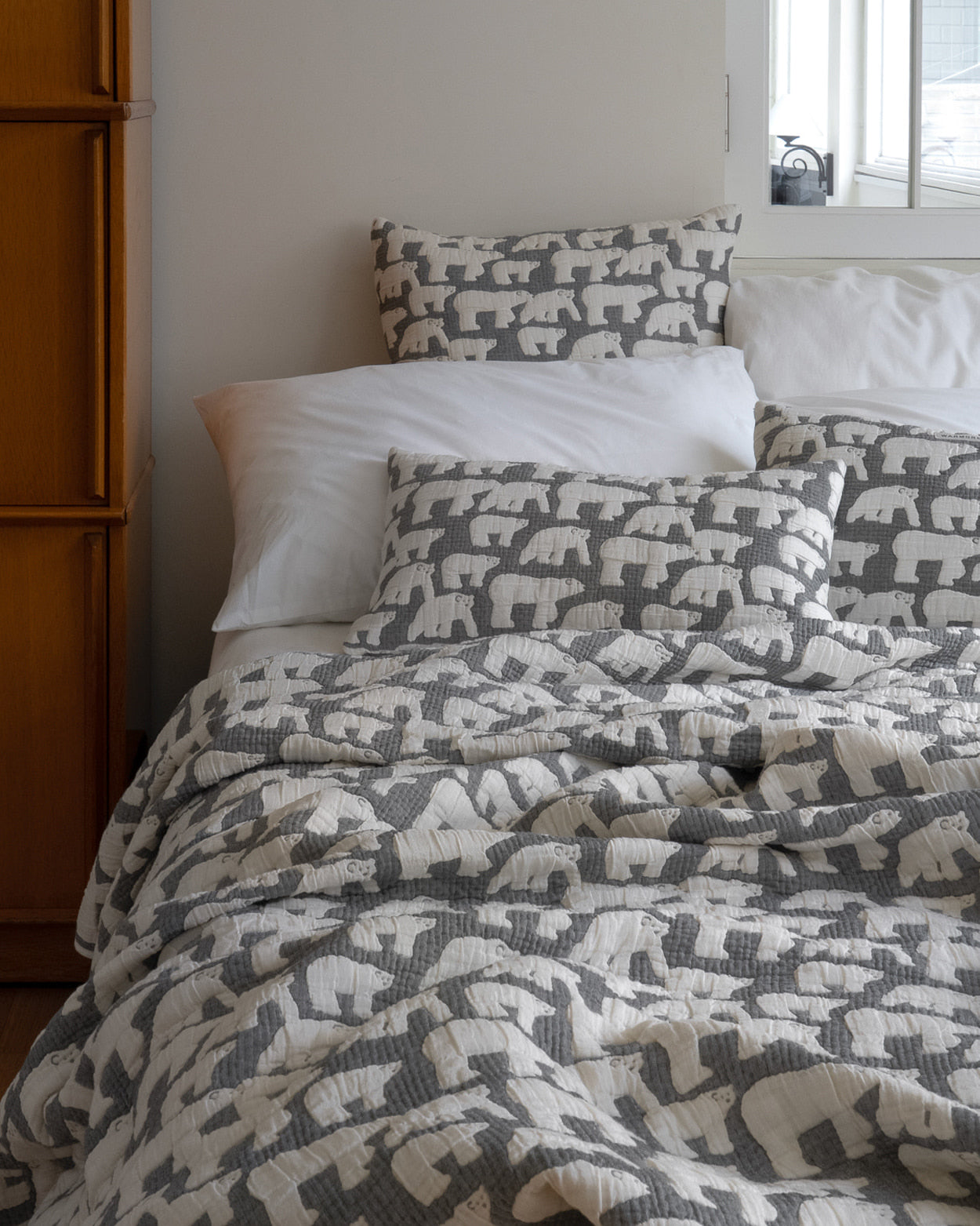 POLAR BEARS COTTON MODAL BLANKET - WARMGREY (2size)