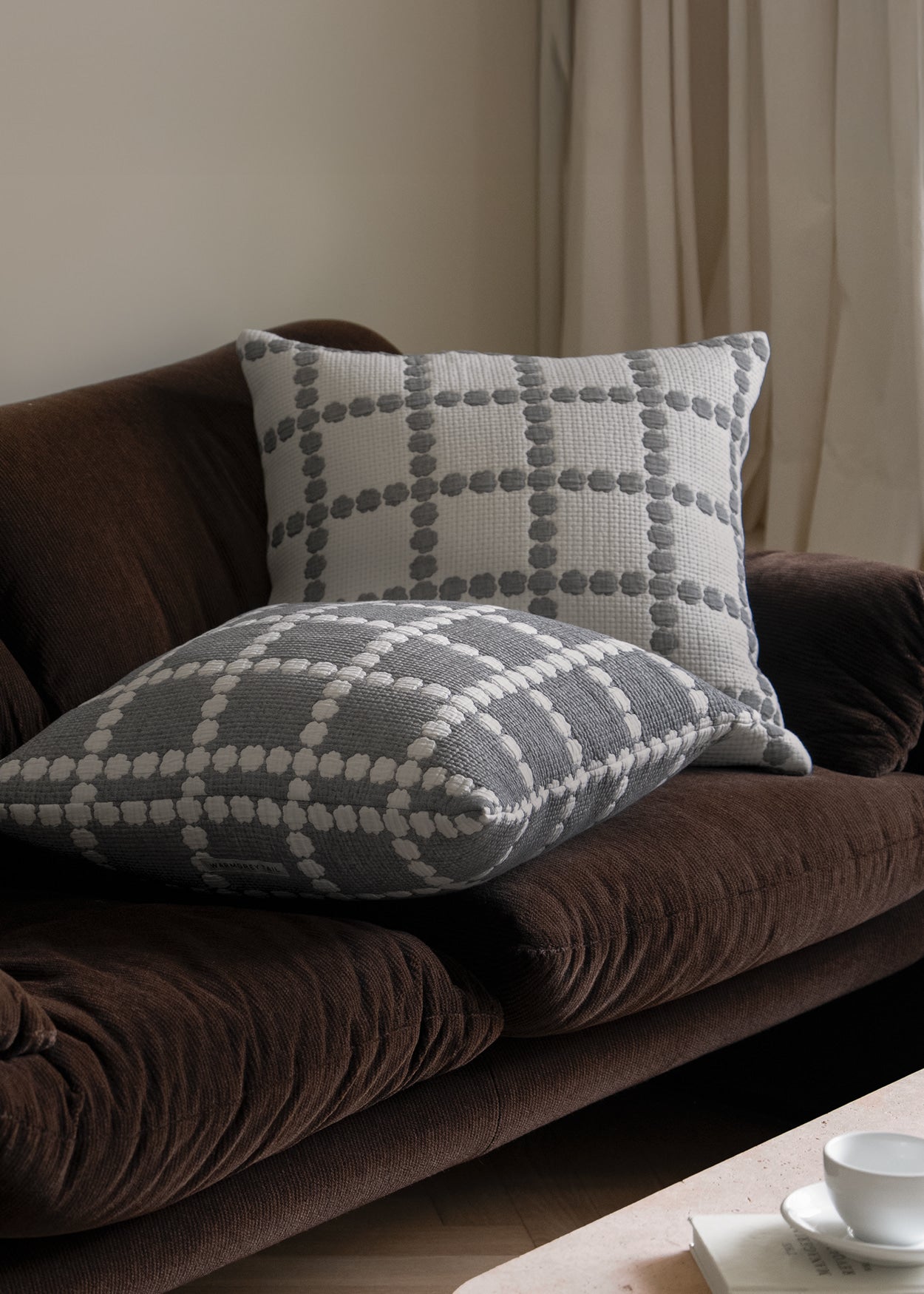 BLOSSOM CHECK CUSHION COVER 5050 - WARMGREY (2colors)