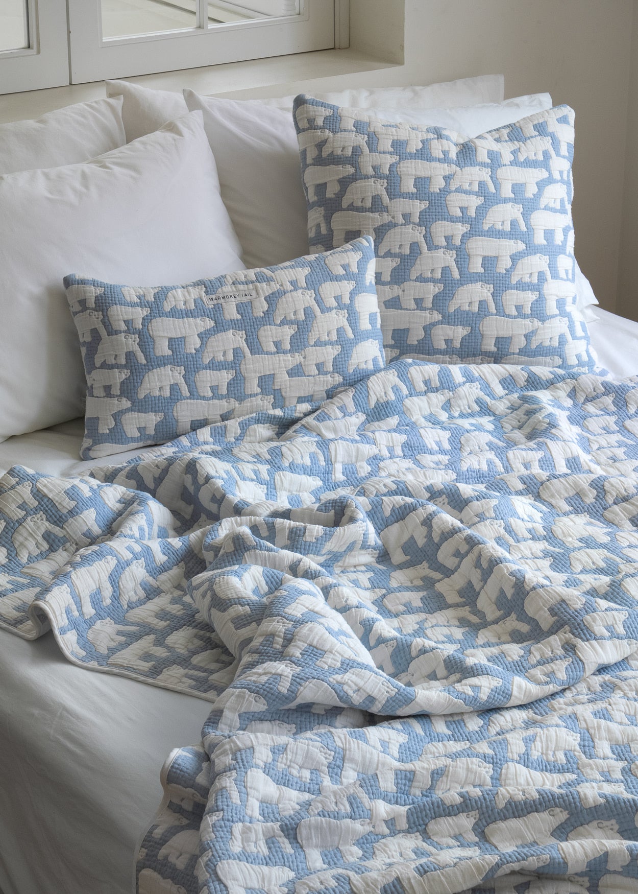 POLAR BEARS CUSHION COVER 3050 - BLUE
