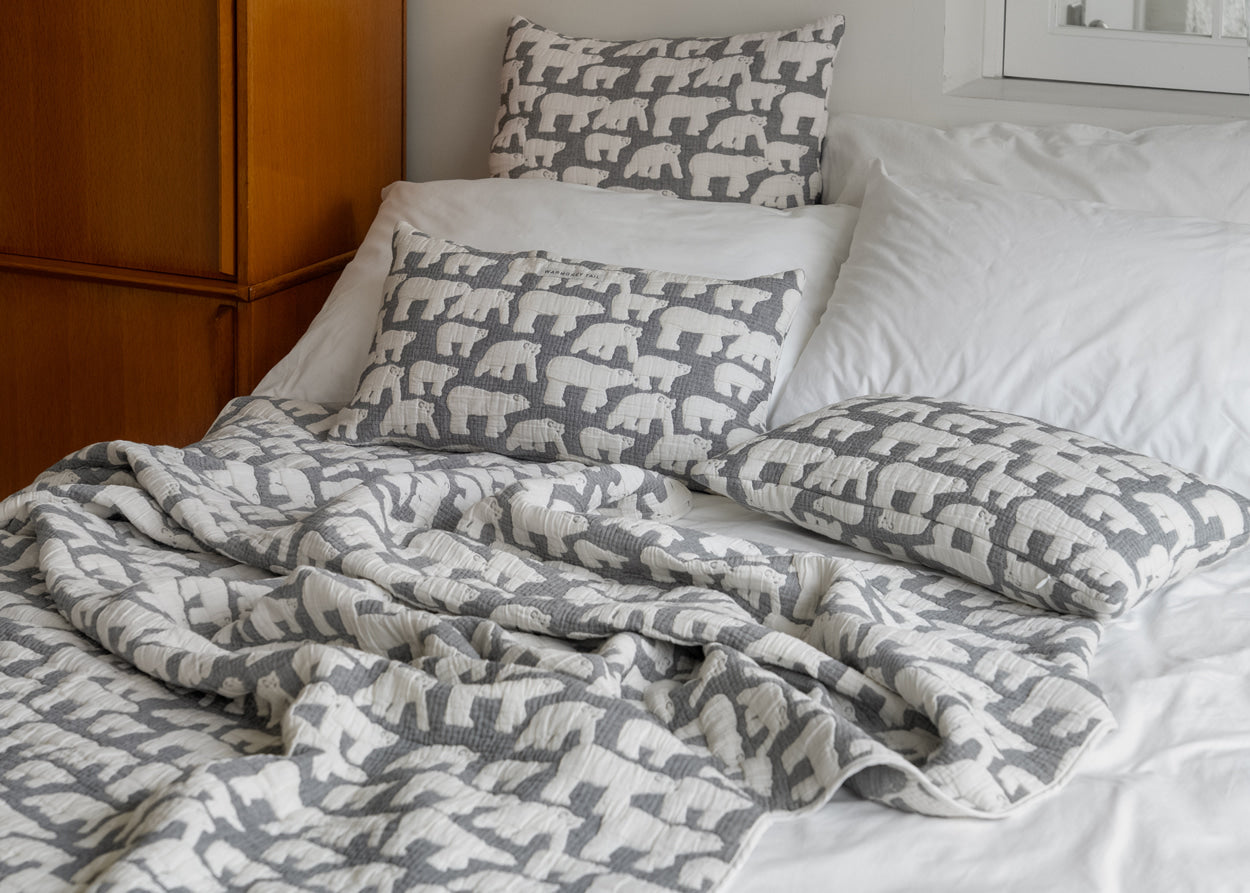 POLAR BEARS CUSHION COVER 3050 - WARMGREY