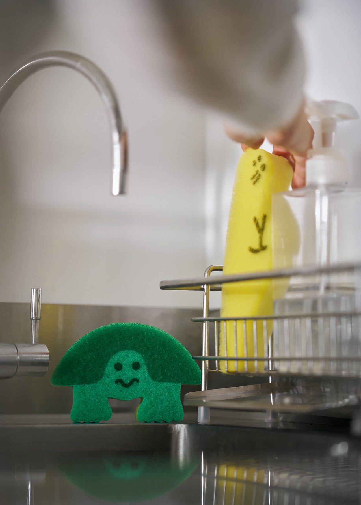 SEAL DISH SPONGE
