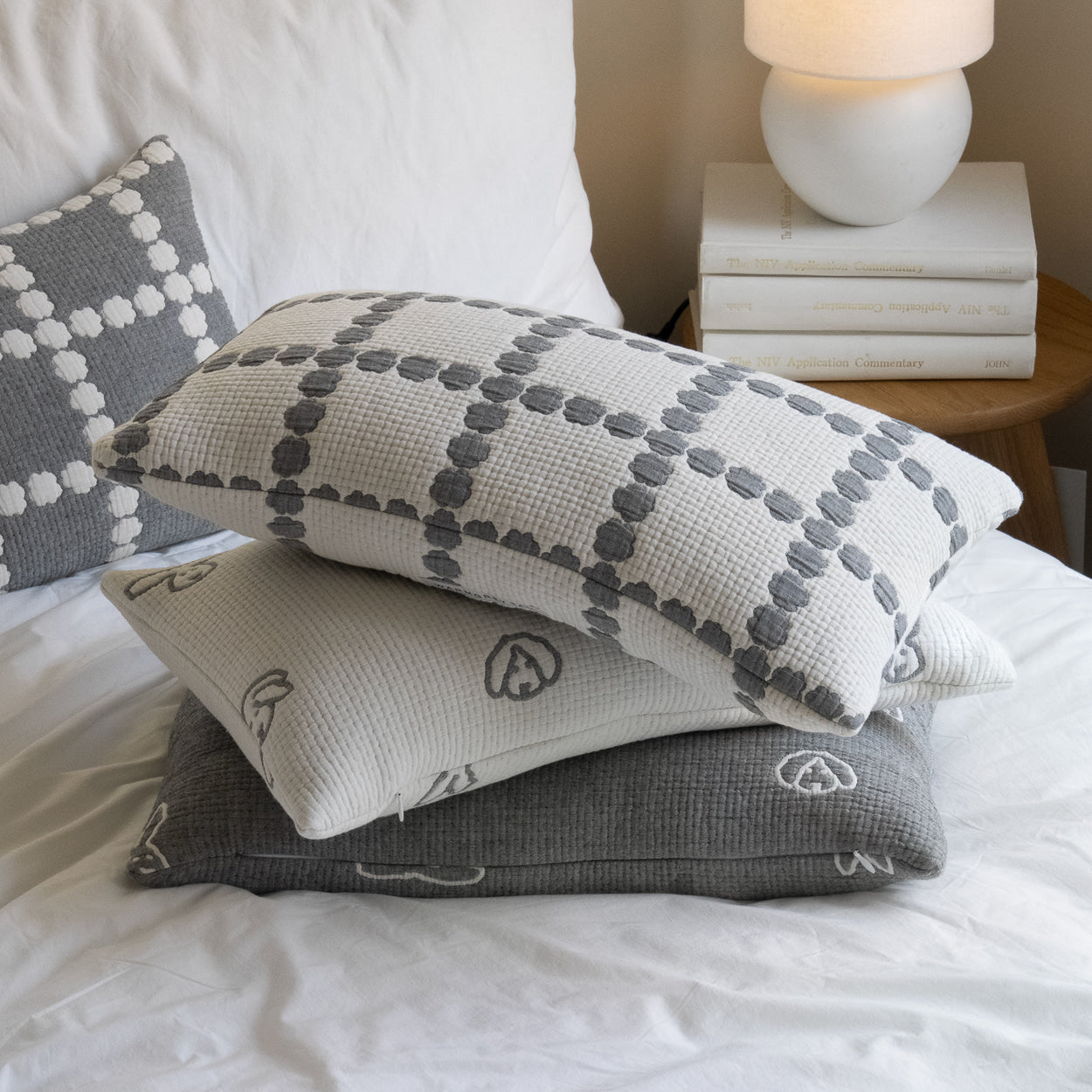 BLOSSOM CHECK COTTON MODAL CUSHION & PILLOW CASE - WARMGREY (2colors)