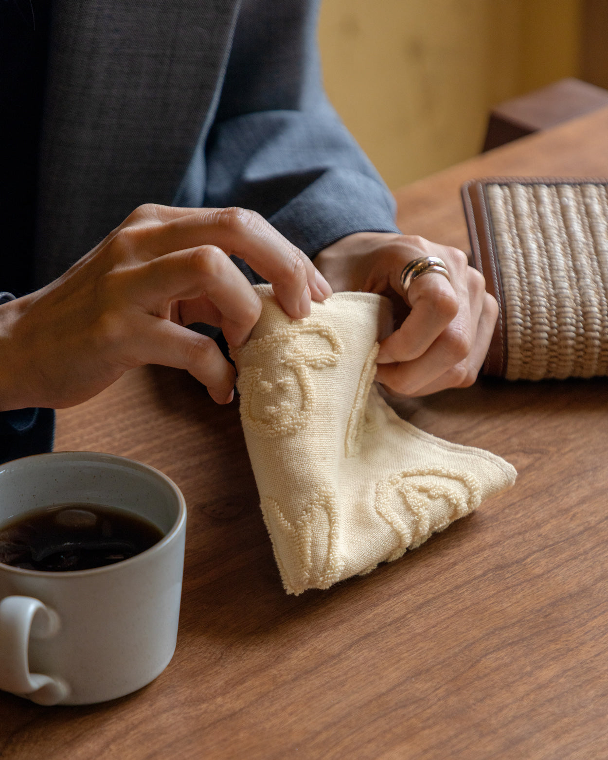 BUNNY BUNNY HAND CLOTH - IVORY