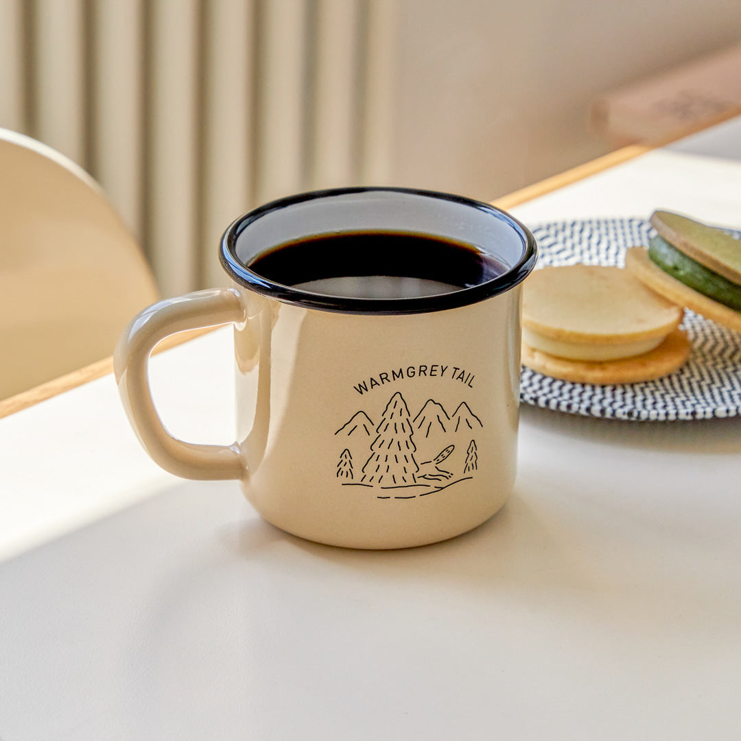 HUGGY BEAR BEIGE ENAMEL MUG CUP