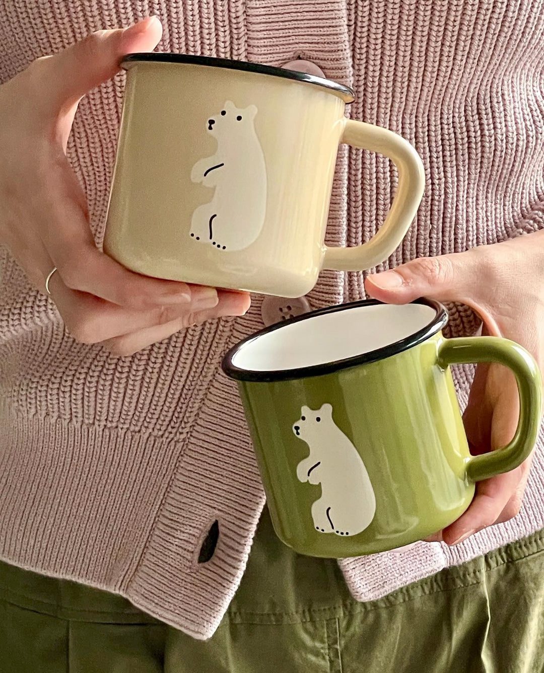 HUGGY BEAR BEIGE ENAMEL MUG CUP