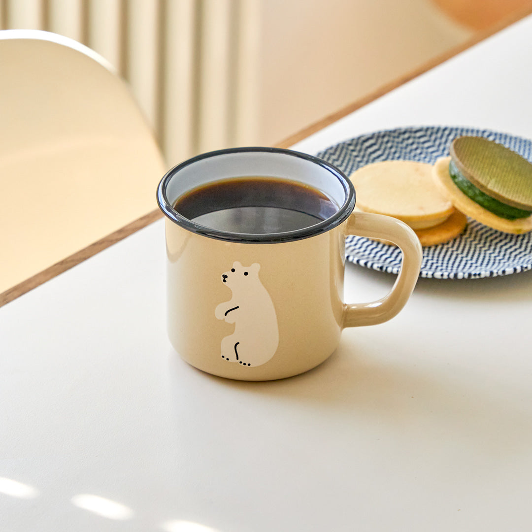 HUGGY BEAR BEIGE ENAMEL MUG CUP
