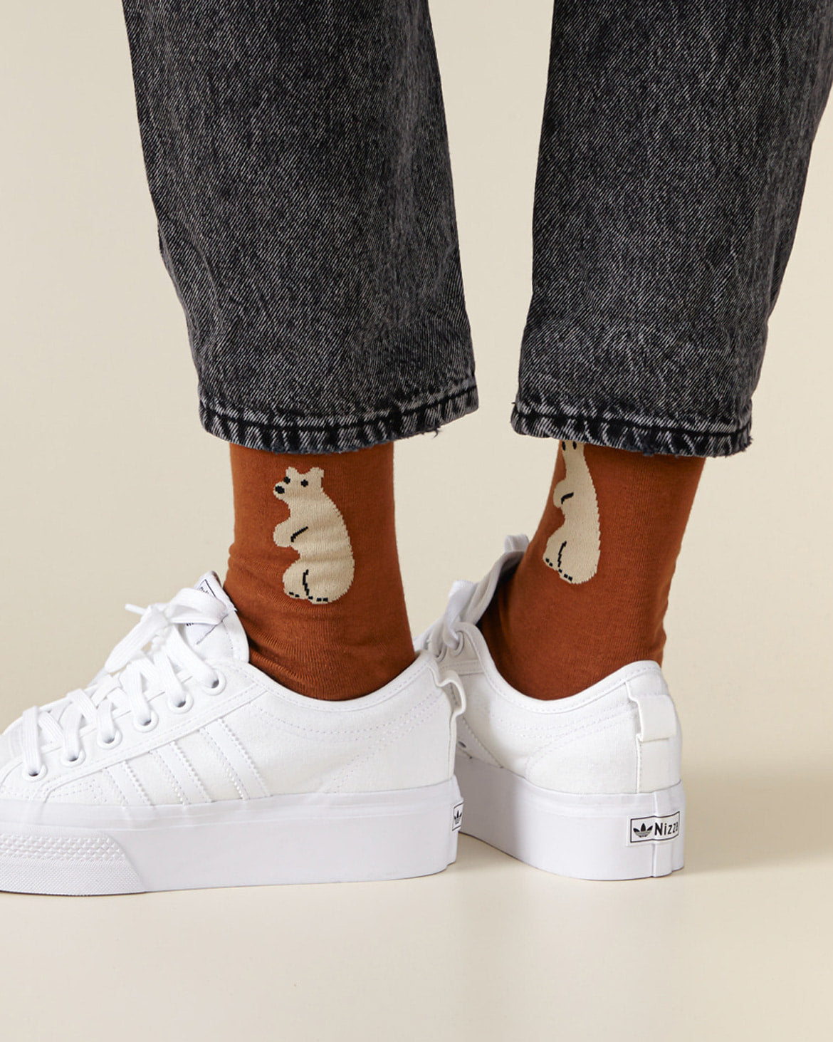 HUGGY BEAR SOCKS - BROWN