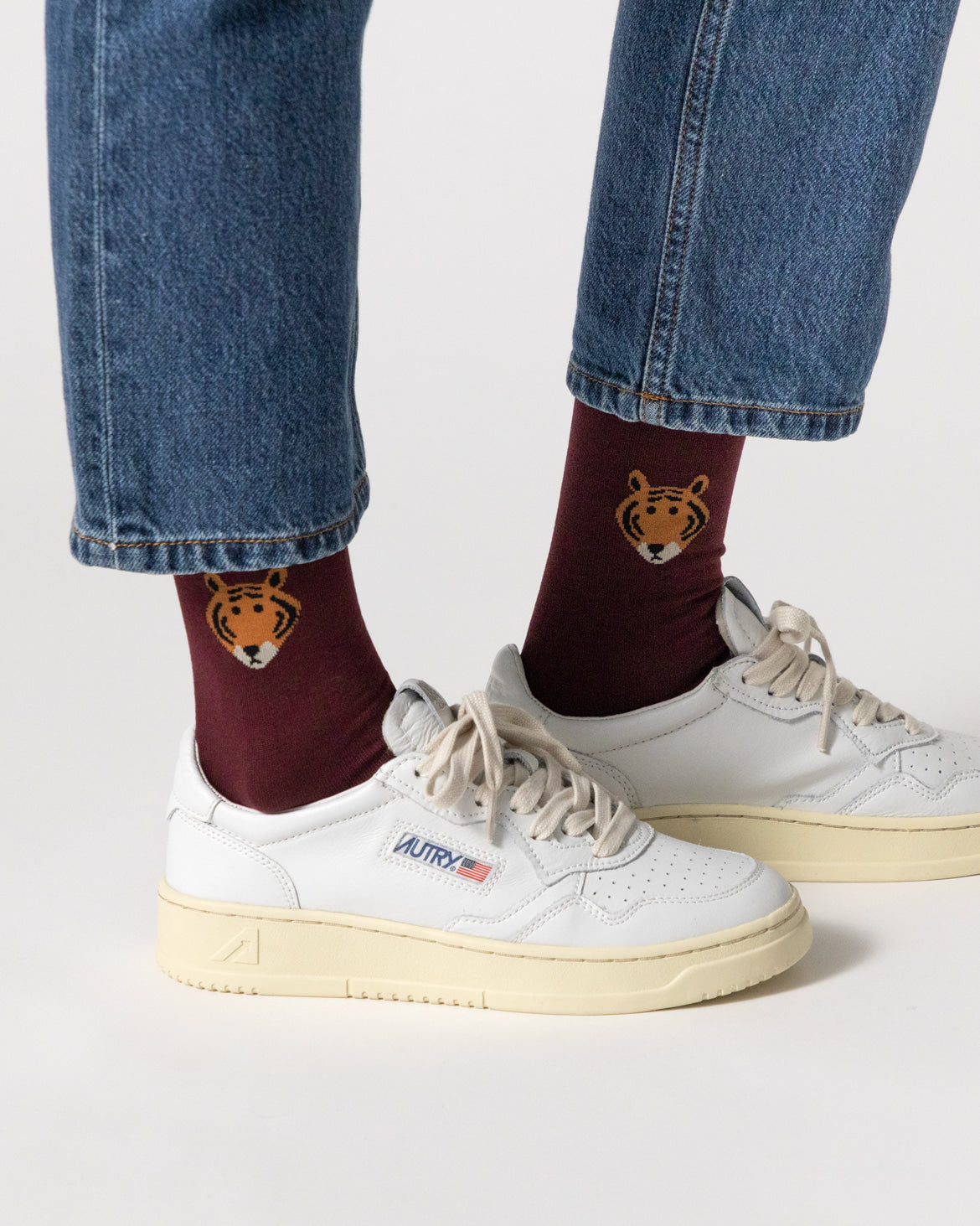 MEET TIGER SOCKS - BURGUNDY