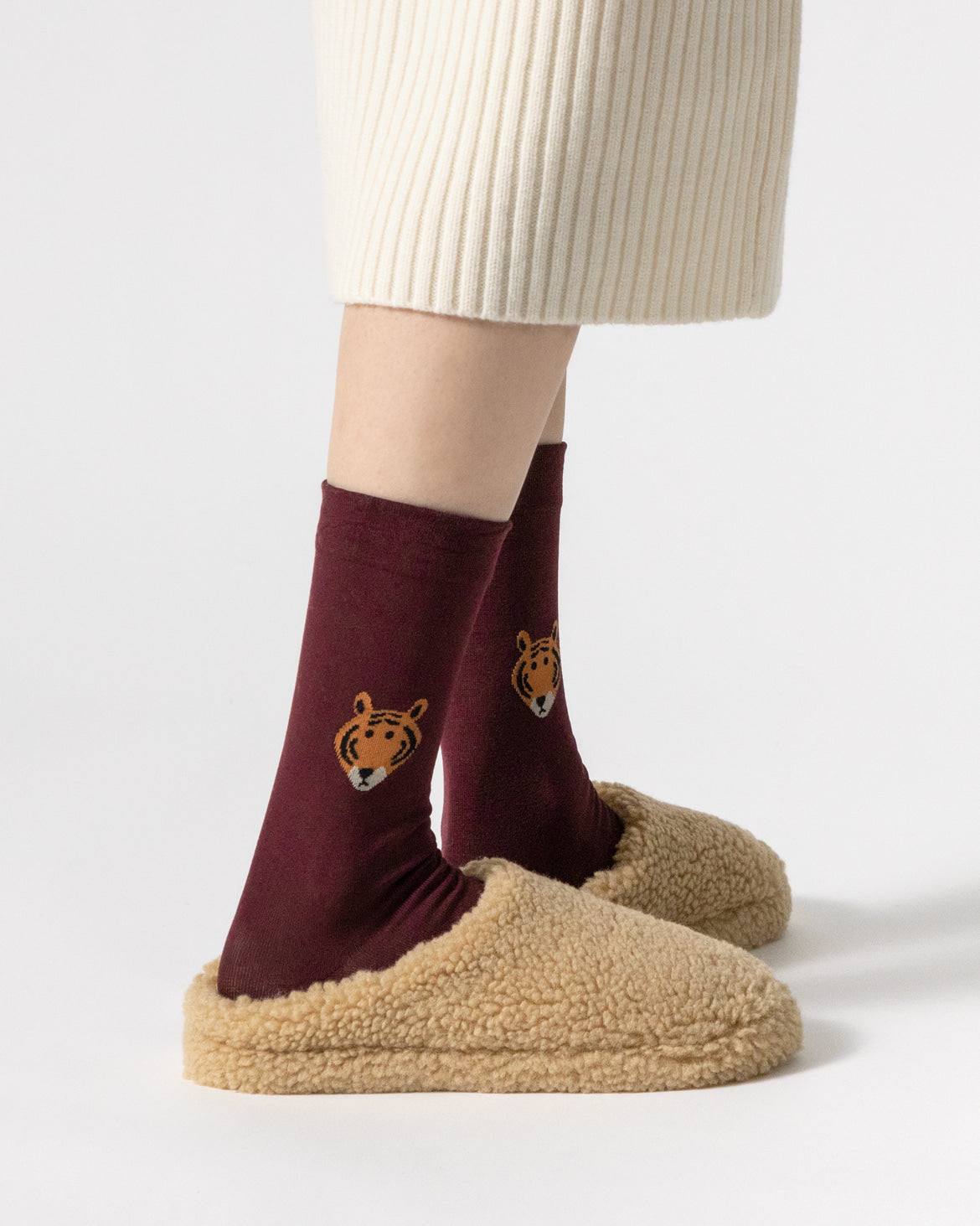 MEET TIGER SOCKS - BURGUNDY