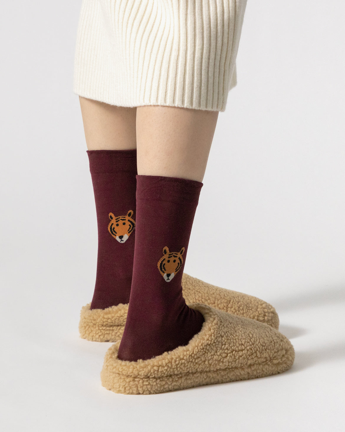 MEET TIGER SOCKS - BURGUNDY