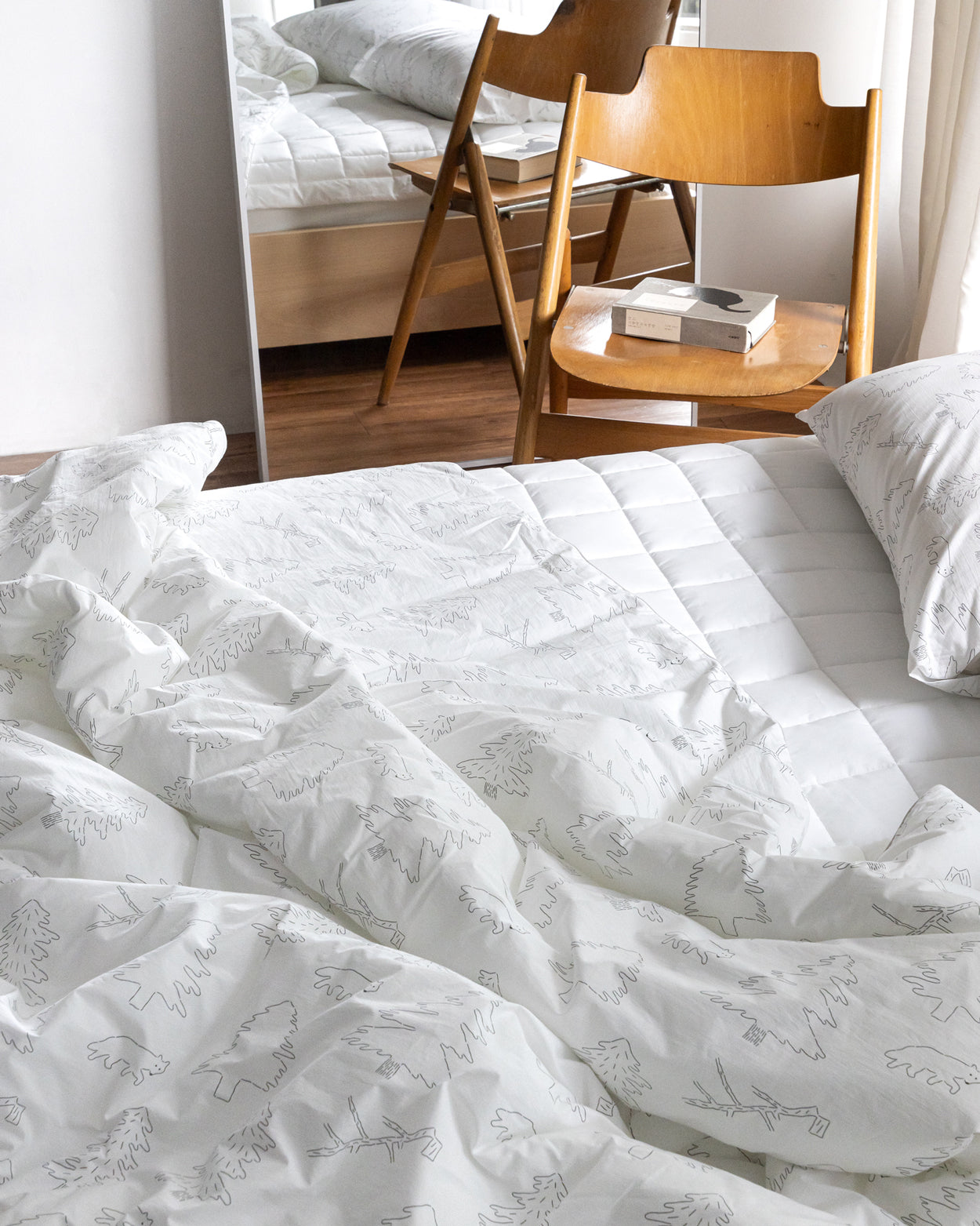NORTH LAND WHITE SUMMER COMFORTER