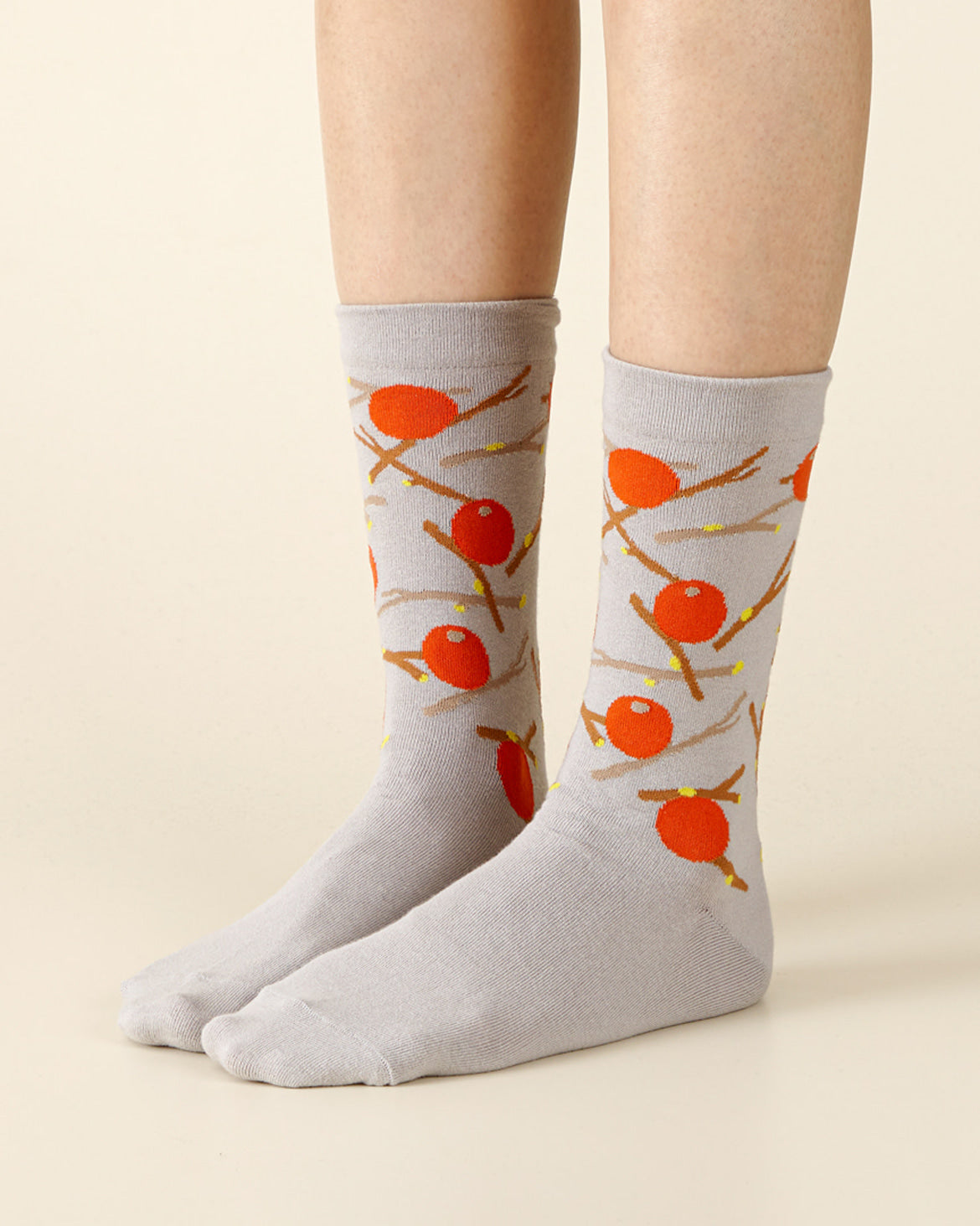 RED FRUIT SOCKS - GREY