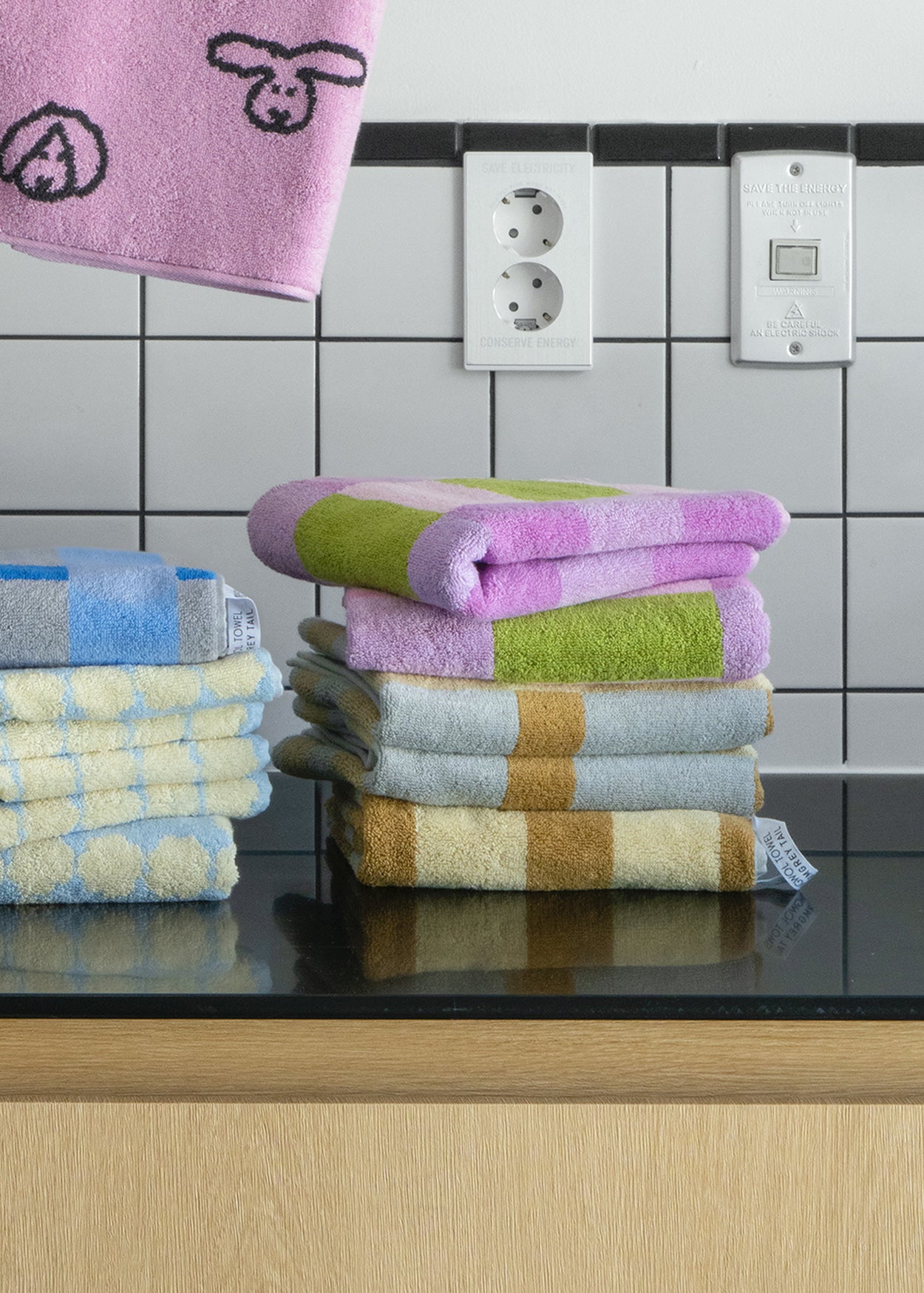 DOT CHECK FACE TOWEL - WOOD